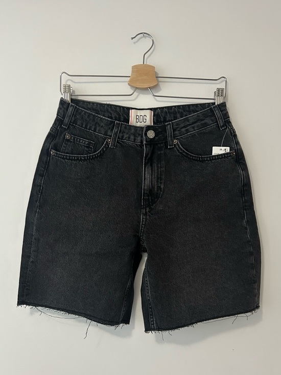 Urban Outfitters Pants - Urban Outfitters BDG Tori Mid-rise Cutoff Jort